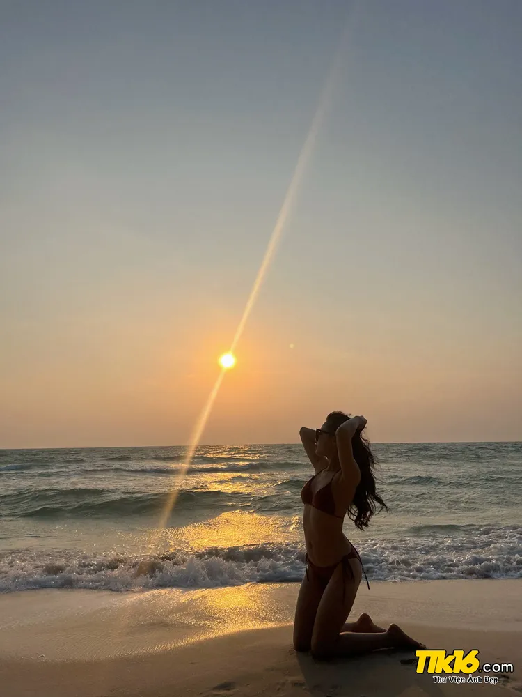 Lan Anh Hà bikini